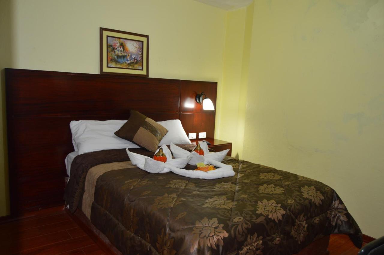 Balcones Del Rio Hotel Latacunga Exterior photo